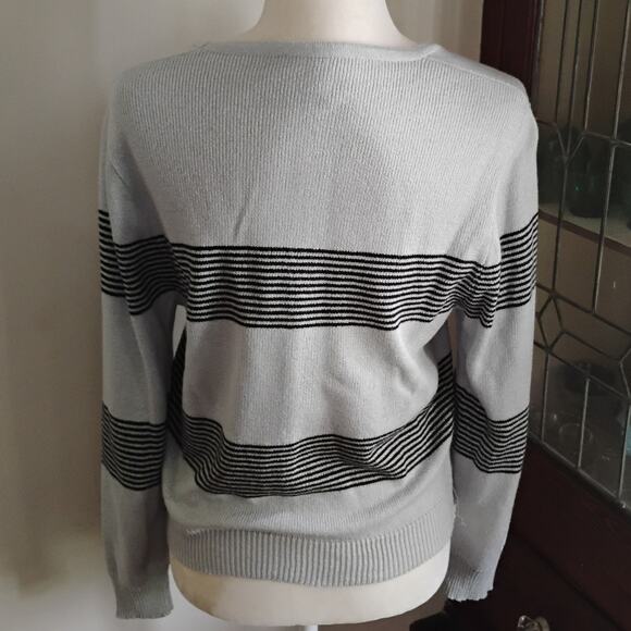 90s Vintage Knit Sweater Striped Gray and Black Size M Square Neck Union Made - Picture 3 of 16